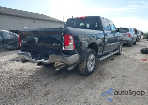 2017 Ram 1500 Big Horn 4X4 6'4 Box z USA, uszkodzony, nr VIN 1C6RR7TT3HS859053